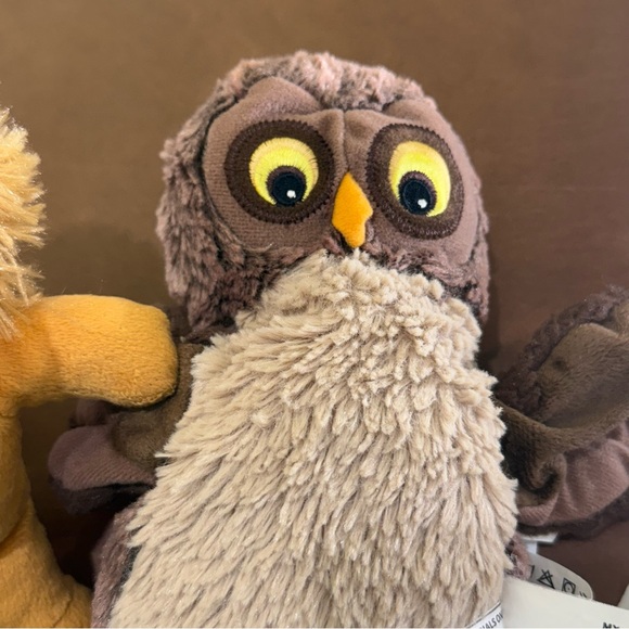 Set of 2 Plush Toys – Lion Stuffed Animal & Owl Hand Puppet • Soft & Cute - Picture 12 of 13